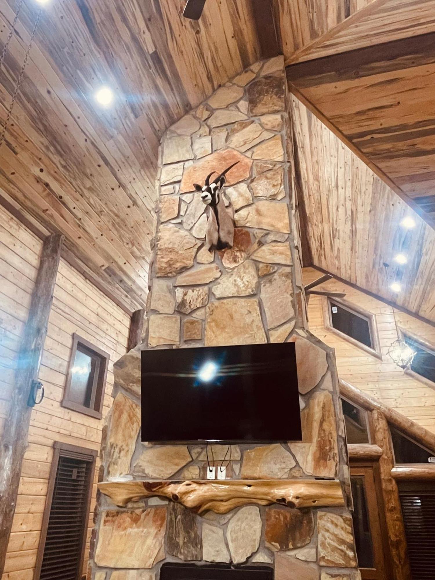 Wolf Creek Luxury Cabin Broken Bow Exterior photo